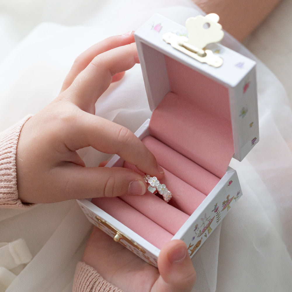 Daisy Chain Ring