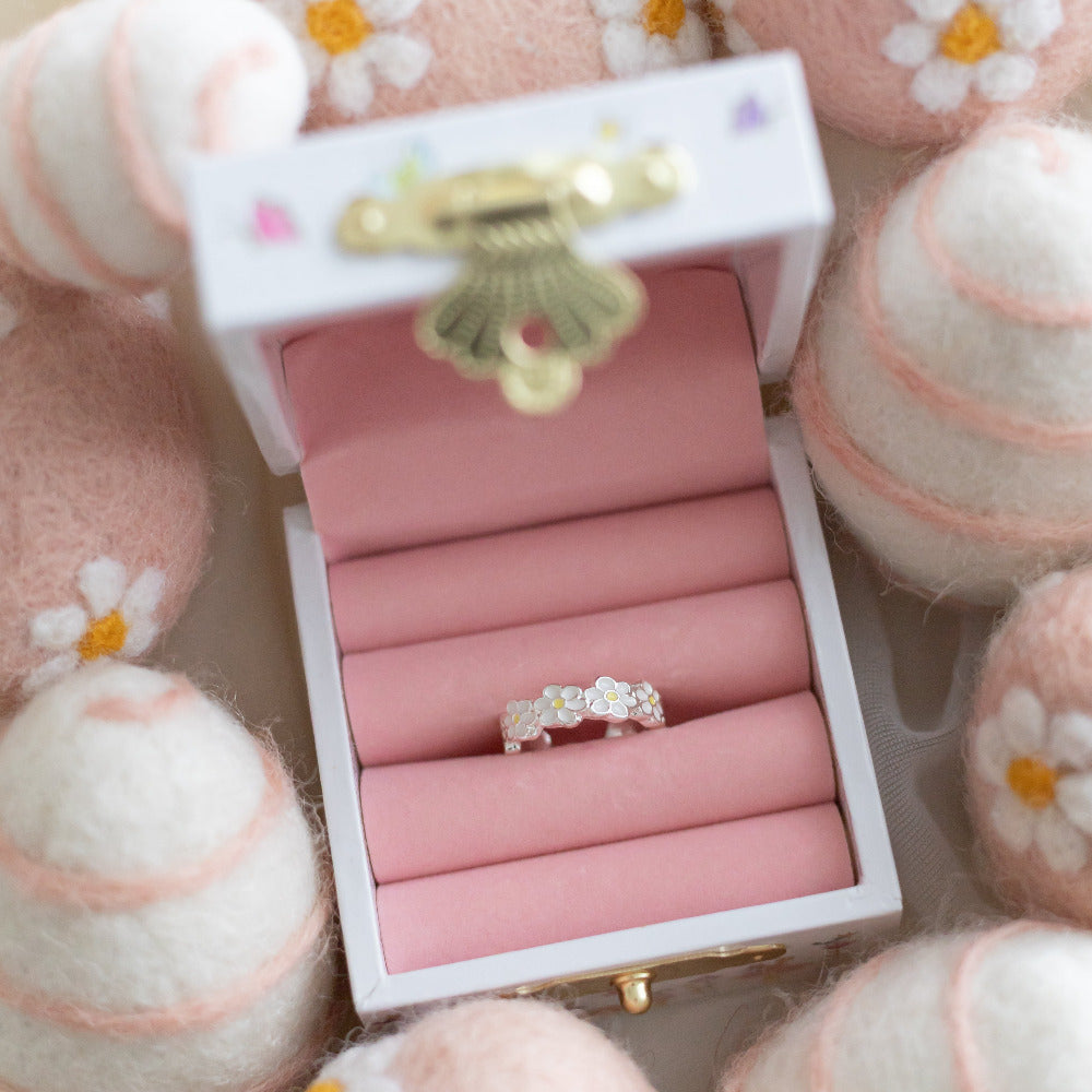 Daisy Chain Ring